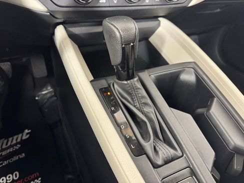 Used 2023 Honda Accord LX image 25