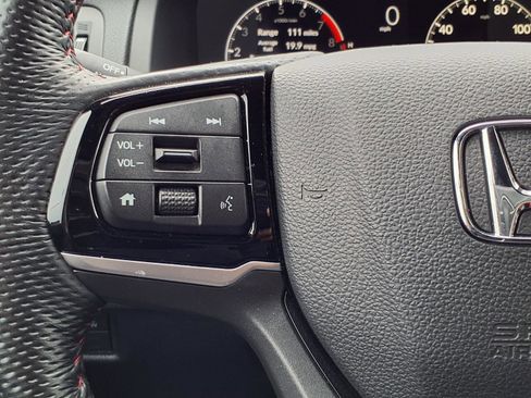 Used 2024 Honda Ridgeline Black Edition image 16