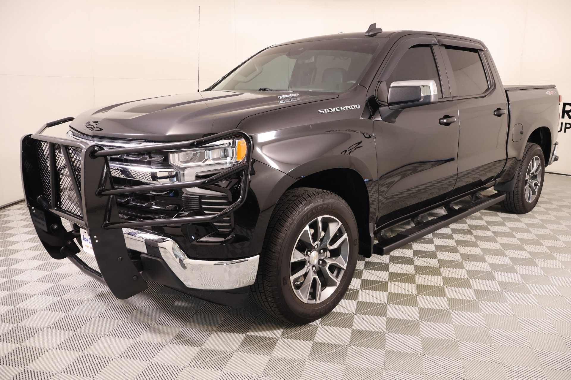 Used 2025 Chevrolet Silverado 1500 LT w/ All Star Edition Plus AWD/4WD image 11