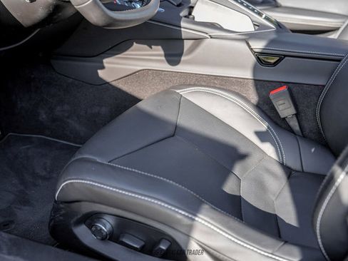 Used 2023 Chevrolet Corvette Stingray Preferred Conv w/ Z51 Performance Package RWD image 44