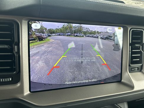 New 2025 Ford Bronco Outer Banks w/ Sasquatch Package image 33