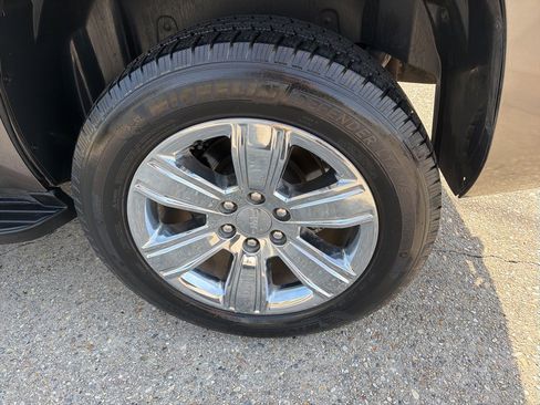 Used 2014 GMC Yukon SLE image 19