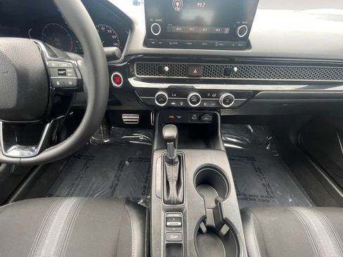 Used 2024 Honda Civic Sport image 11