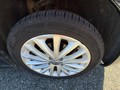 Used 2014 Volkswagen Jetta SE image 28