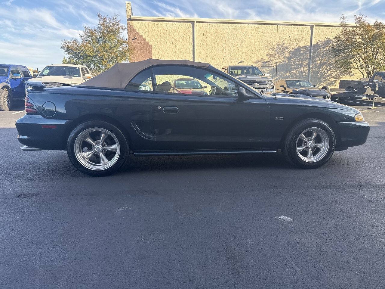 Used 1994 Ford Mustang GT RWD image 8