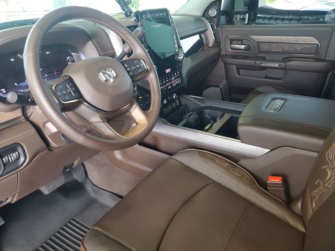 Used 2026 RAM 3500 Longhorn AWD/4WD image 17