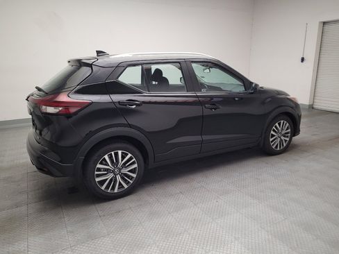 Used 2021 Nissan Kicks SV FWD image 10