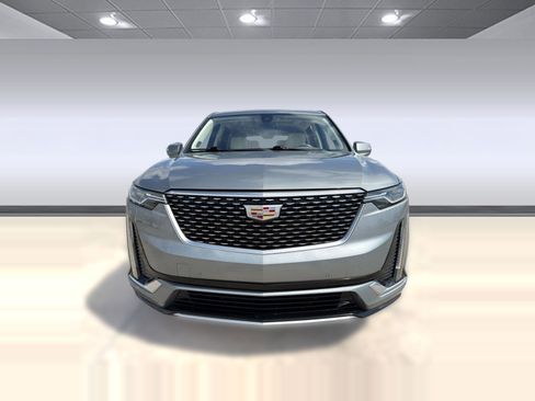 Used 2023 Cadillac XT6 Premium Luxury image 5