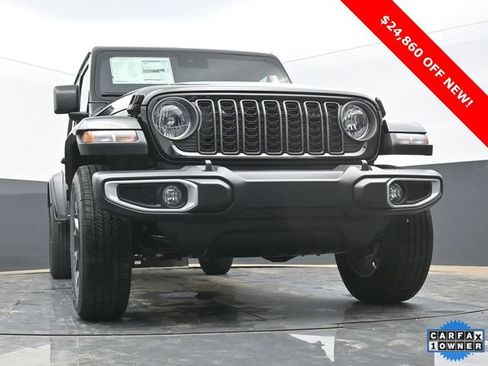 Used 2025 Jeep Gladiator Sport w/ Premium Package AWD/4WD image 49