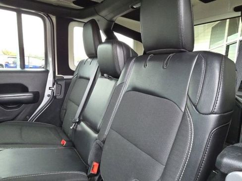 Used 2020 Jeep Wrangler Unlimited Sport image 29