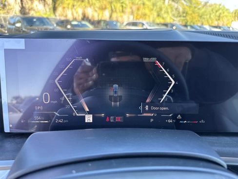 New 2026 BMW X5 xDrive40i w/ Executive Package image 33