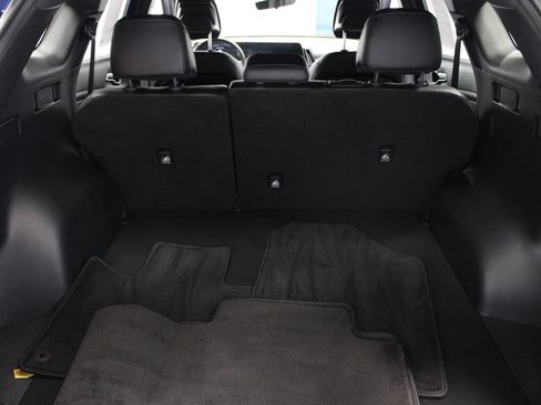 Used 2025 Kia Sportage X-Line AWD/4WD image 17