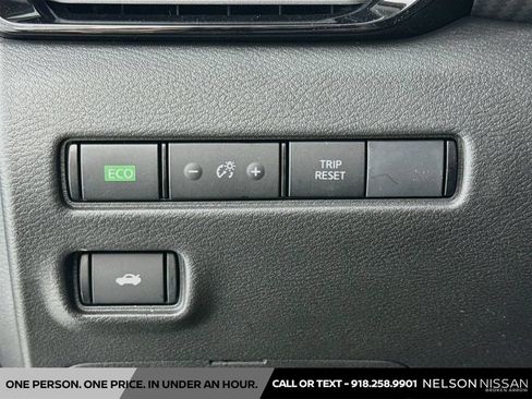 Certified 2025 Nissan Sentra SV FWD image 10