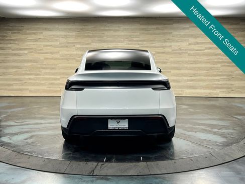 Used 2026 Tesla Model Y Long Range RWD image 18