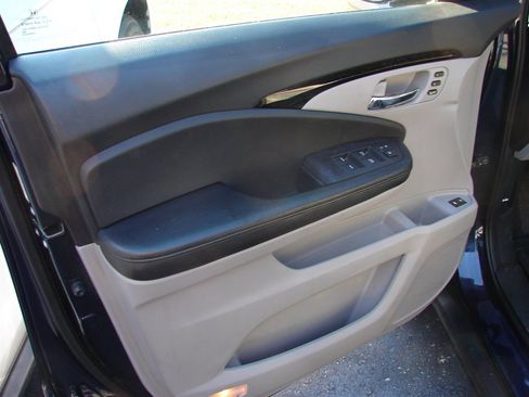 Used 2016 Honda Pilot Touring image 5