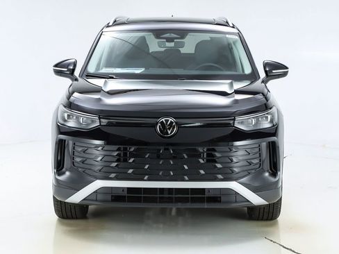 New 2026 Volkswagen Tiguan SE image 55