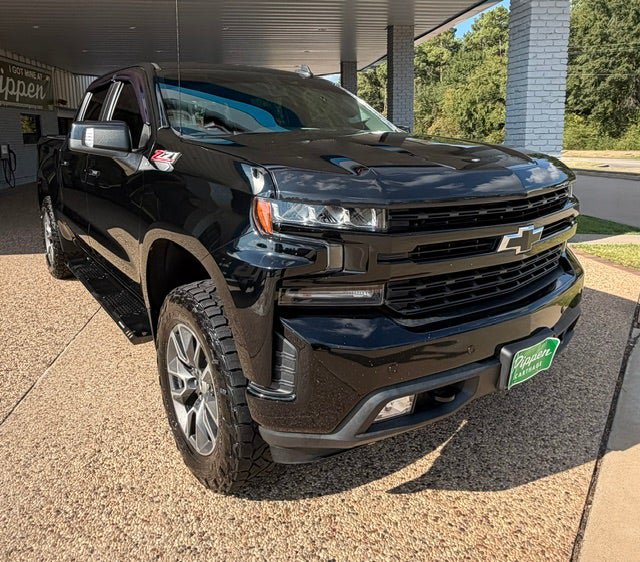 Used 2022 Chevrolet Silverado 1500 RST AWD/4WD image 1