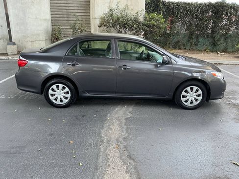 Used 2010 Toyota Corolla LE w/ All Weather Guard Pkg FWD image 7