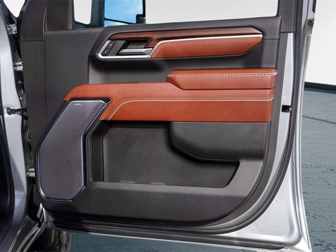 Used 2024 GMC Sierra 2500 Denali Ultimate image 32