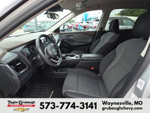 Used 2021 Nissan Rogue SV AWD/4WD image 15