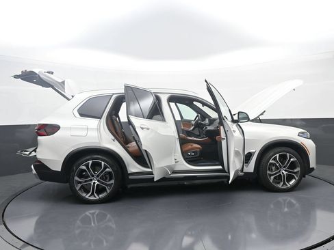 New 2026 BMW X5 xDrive40i AWD/4WD image 45