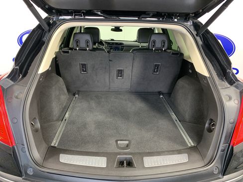 Used 2019 Cadillac XT5 Premium Luxury FWD image 35