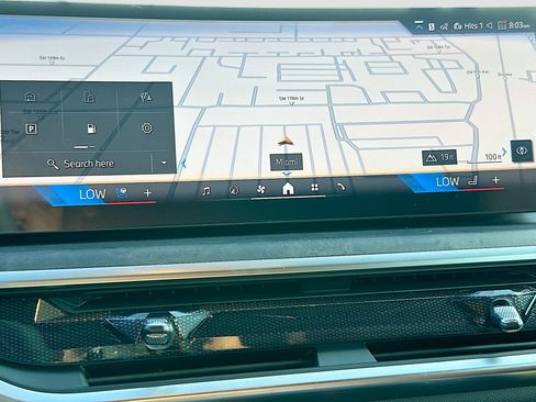 New 2027 BMW X7 xDrive40i w/ Executive Package AWD/4WD image 9