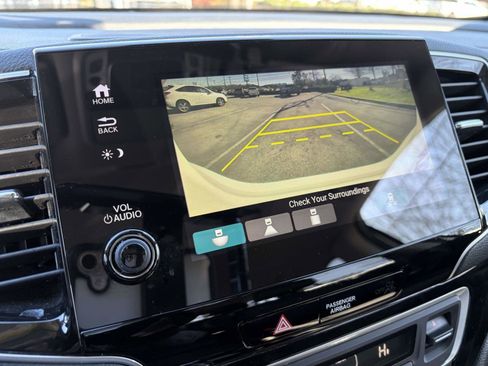 Used 2019 Honda Pilot Elite image 16