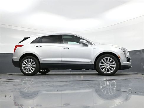 Used 2017 Cadillac XT5 Platinum image 25