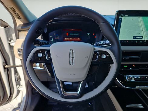 New 2026 Lincoln Corsair Premiere FWD image 19