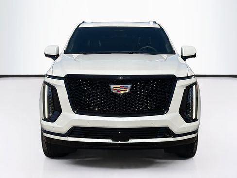 Certified 2025 Cadillac Escalade ESV Sport Platinum AWD/4WD image 2