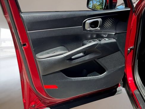 Certified 2022 Kia Sorento LX FWD image 19