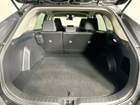 Used 2025 Toyota RAV4 LE FWD image 27