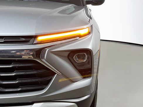 Used 2024 Chevrolet TrailBlazer LT image 12