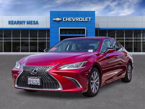 Used 2020 Lexus ES 350 w/ Premium Package FWD image 3