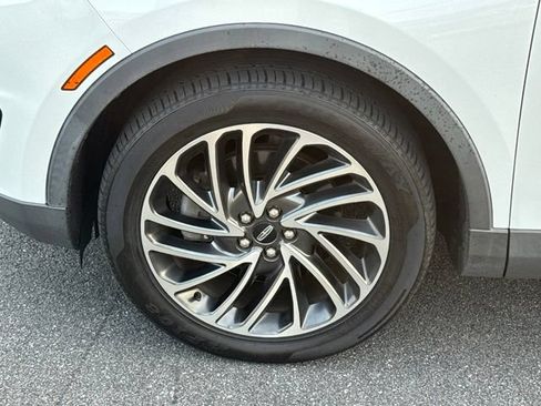 Used 2020 Lincoln Nautilus Reserve AWD/4WD image 3