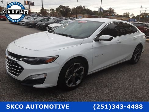 Used 2021 Chevrolet Malibu LT image 1
