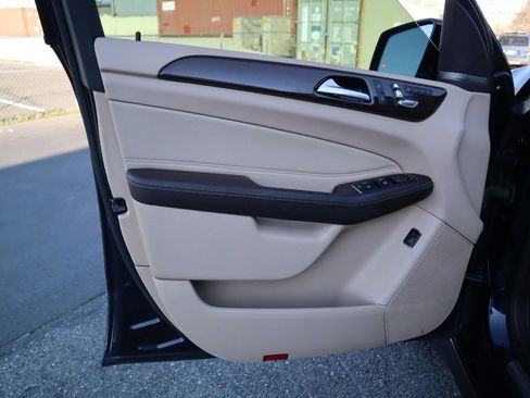 Used 2018 Mercedes-Benz GLE 350 GLE 350 4dr SUV image 25