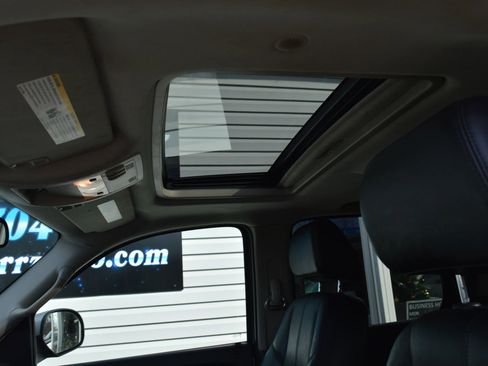 Used 2009 GMC Yukon SLT image 39