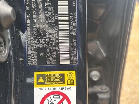 Used 2018 Toyota Highlander SE image 9