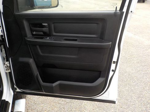 Used 2022 RAM 2500 Tradesman w/ Chrome Appearance Group image 29