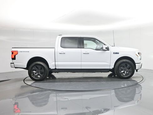 New 2025 Ford F150 Lightning Lariat image 28