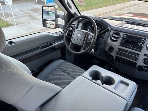 Used 2015 Ford F250 XLT image 18