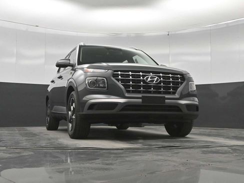 New 2026 Hyundai Venue SEL FWD image 33