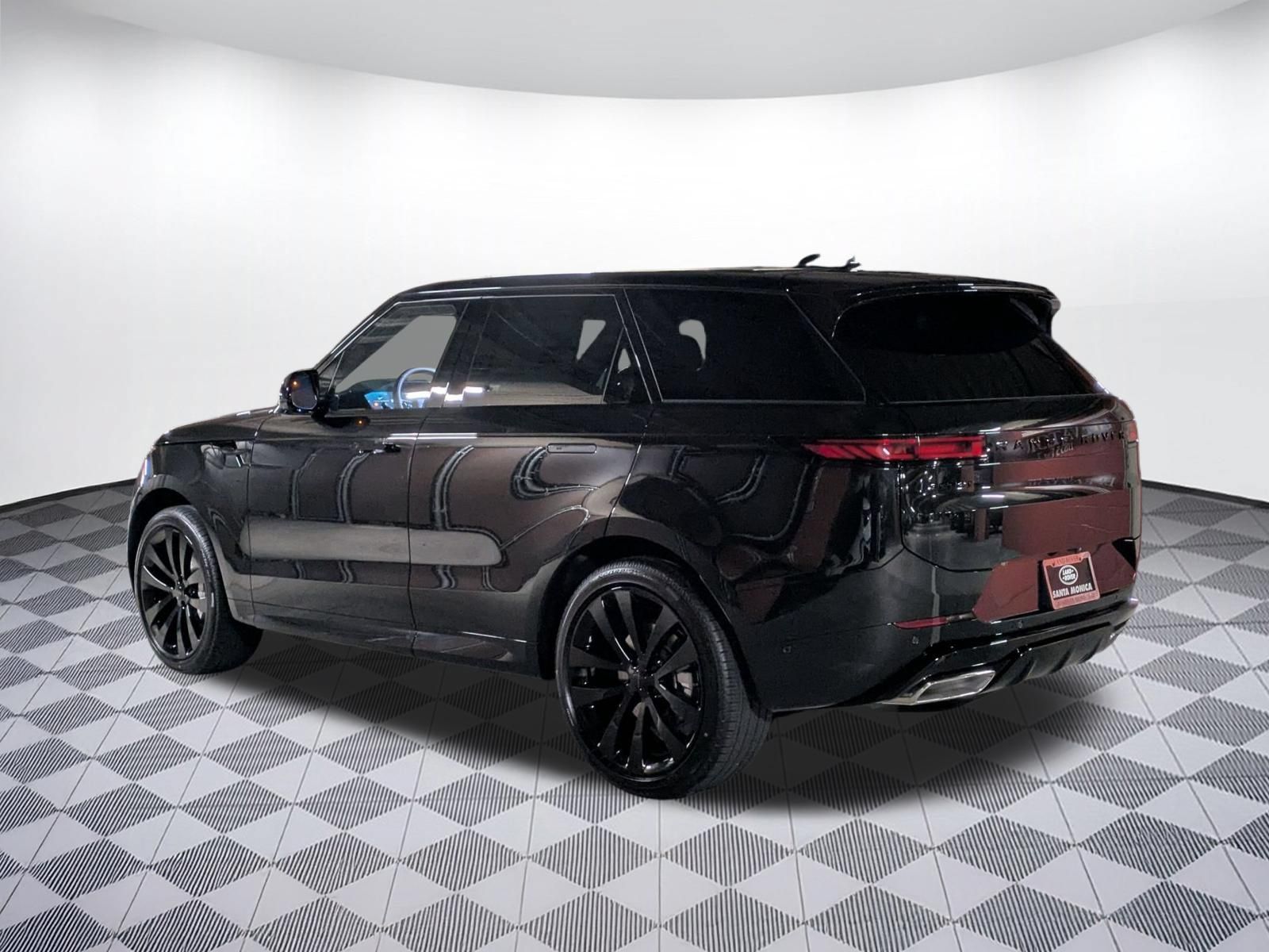New 2026 Land Rover Range Rover Sport Dynamic SE AWD/4WD image 3