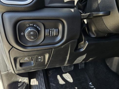 New 2026 RAM 1500 2WD Crew Cab image 16