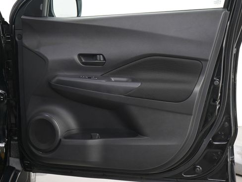 Used 2024 Nissan Kicks S image 10