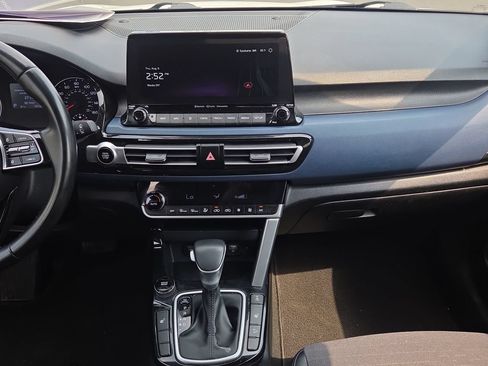 Used 2023 Kia Seltos S w/ Navigation Package AWD/4WD image 15