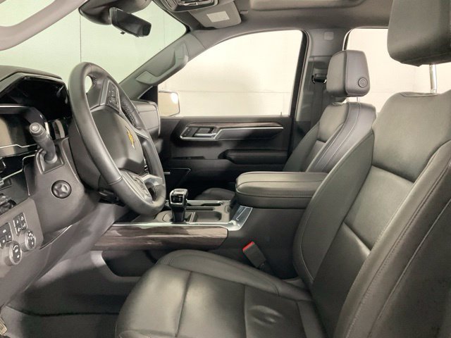 Used 2023 Chevrolet Silverado 1500 LTZ w/ LTZ Premium Package AWD/4WD image 28