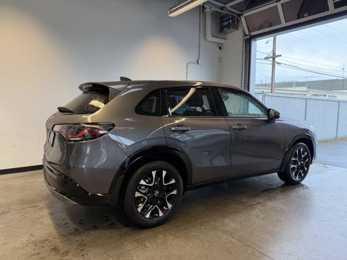 New 2026 Honda HR-V EX-L image 3